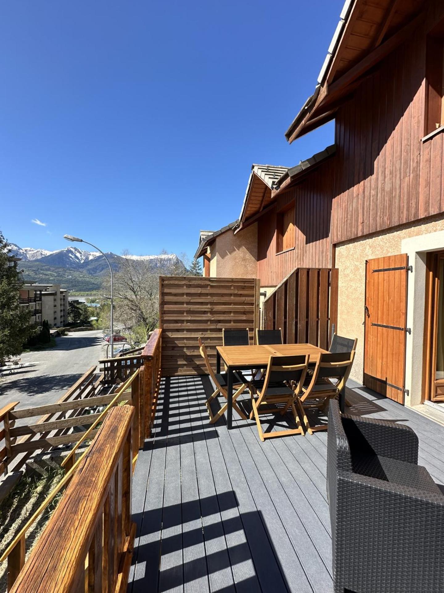 T3 Au Plan D'Eau D'Embrun Avec Garage Et Terrasse Apartment Exterior photo